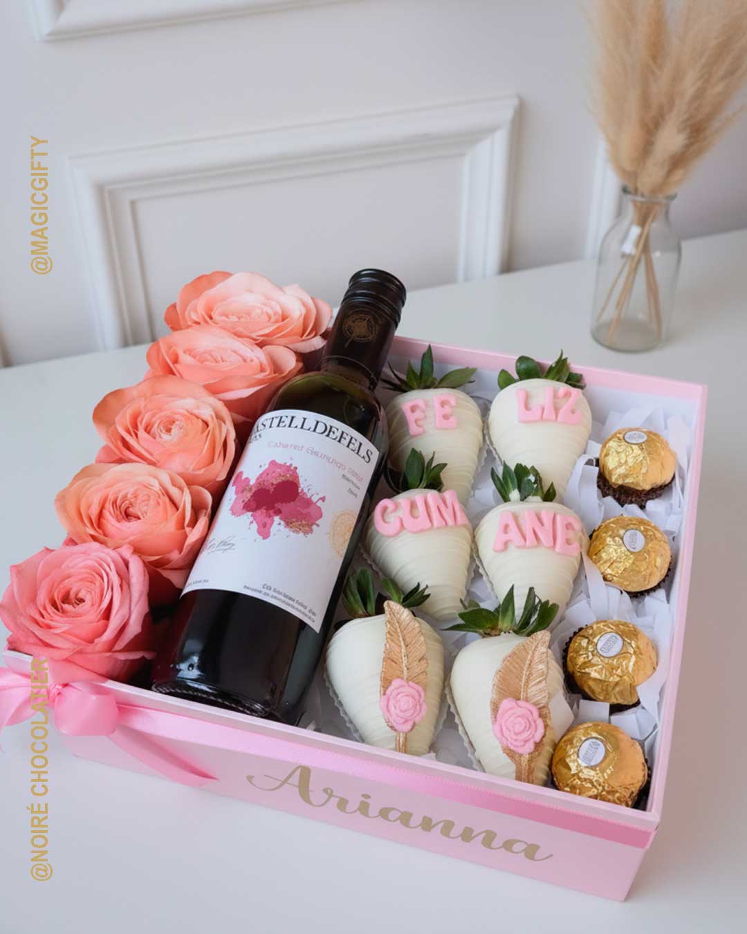 bandeja de fresas con vino