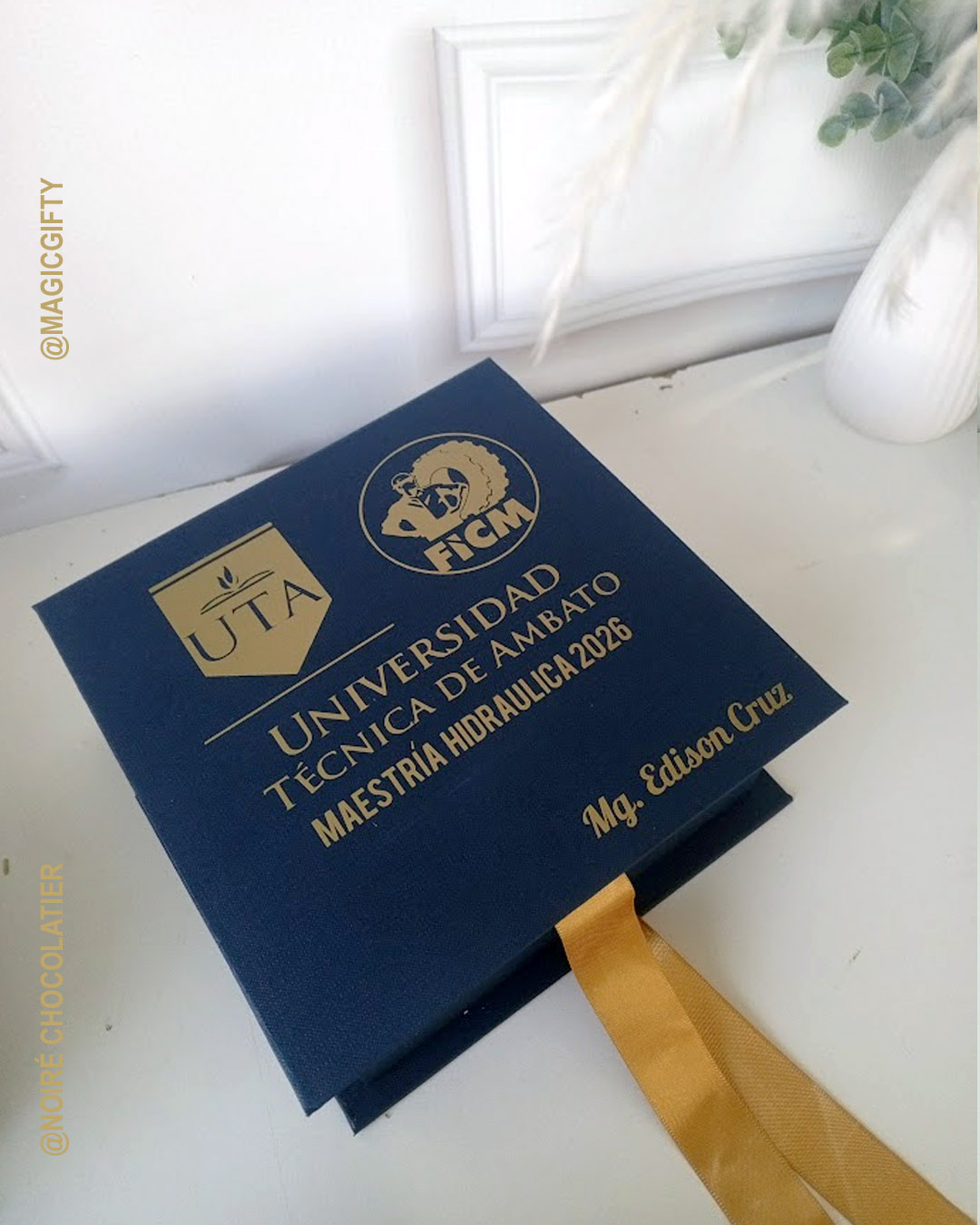 Luxury Box “Brindis de Logro” — Chocolates Finos & Whisky - Imagen 2