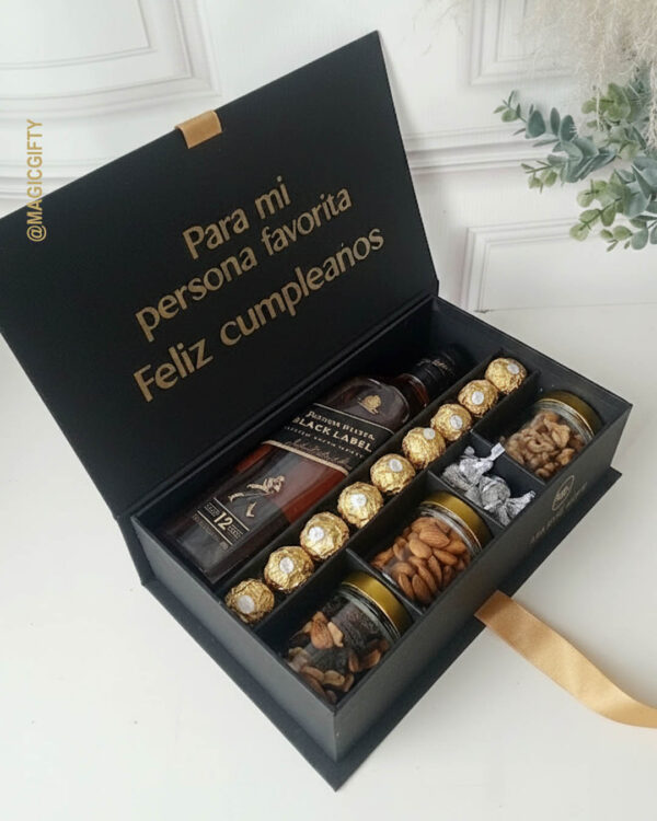 regalo con whisky black label en Quito
