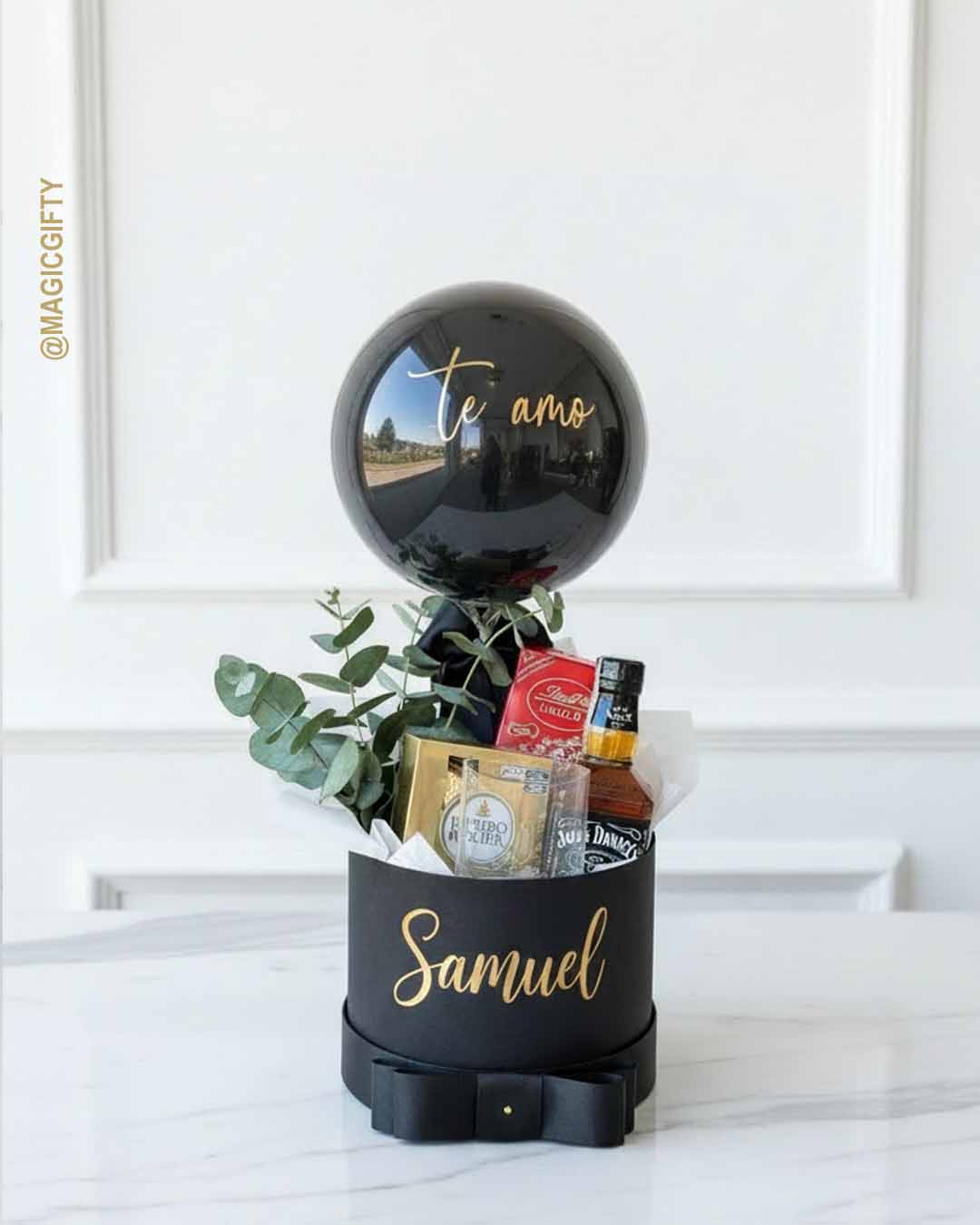 Noir Te Amo Globe Box