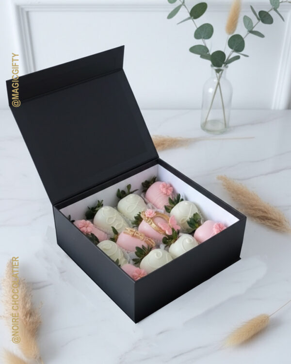caja_de_fresas_por12.jpg
