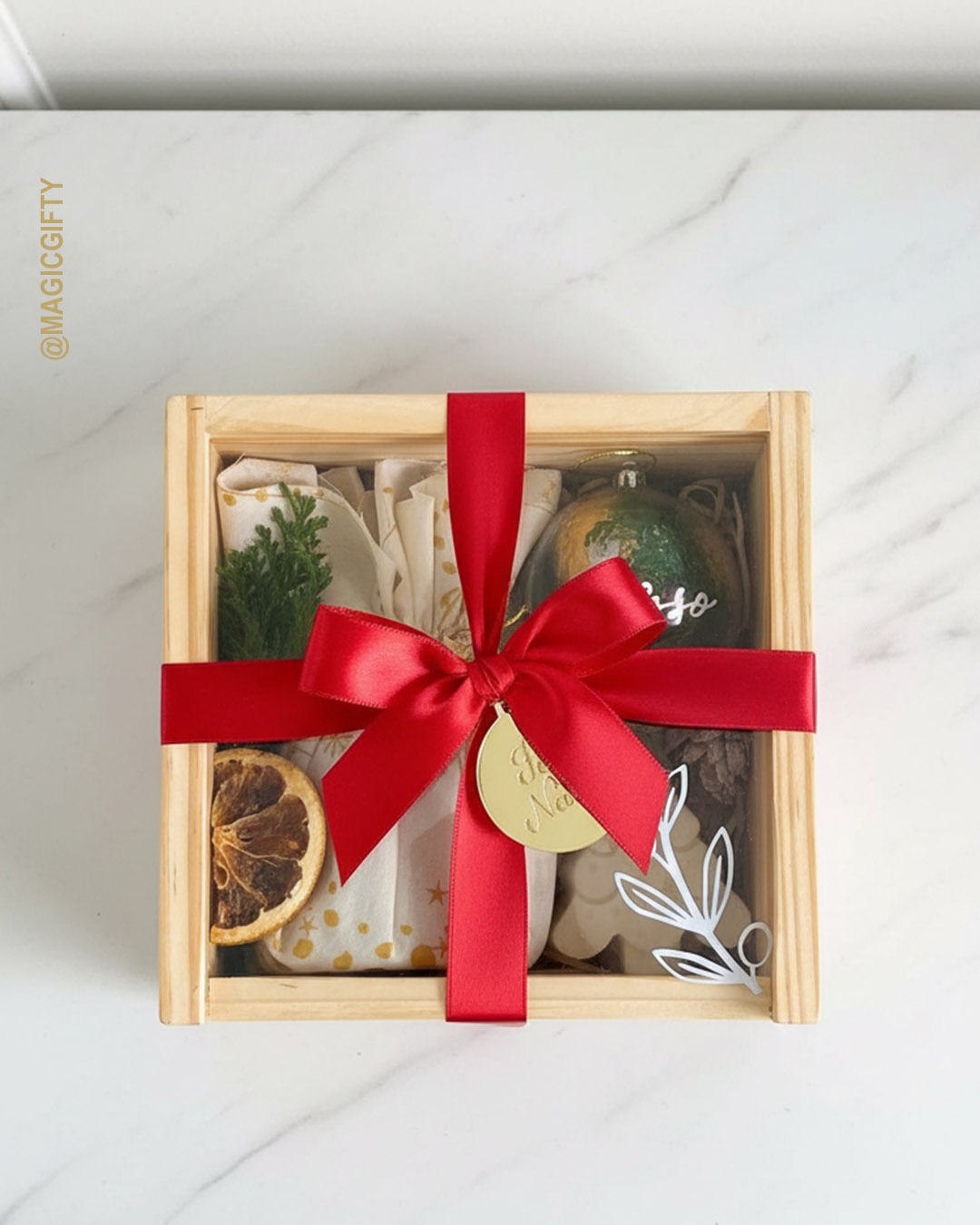 Mini gift box navideño en caja de pino