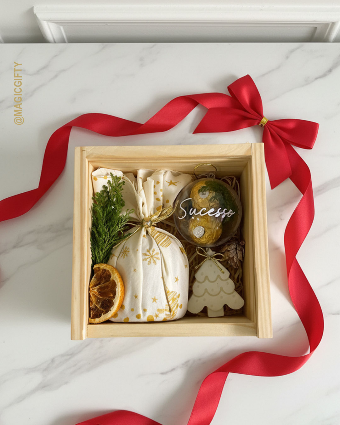 Mini gift box navideño en caja de pino